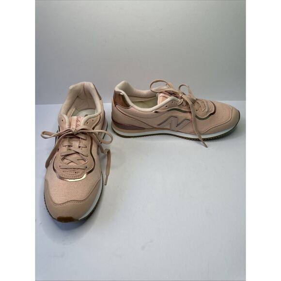 NWOB New Balance Pink Trainers Size 8.5 - Picture 1 of 9